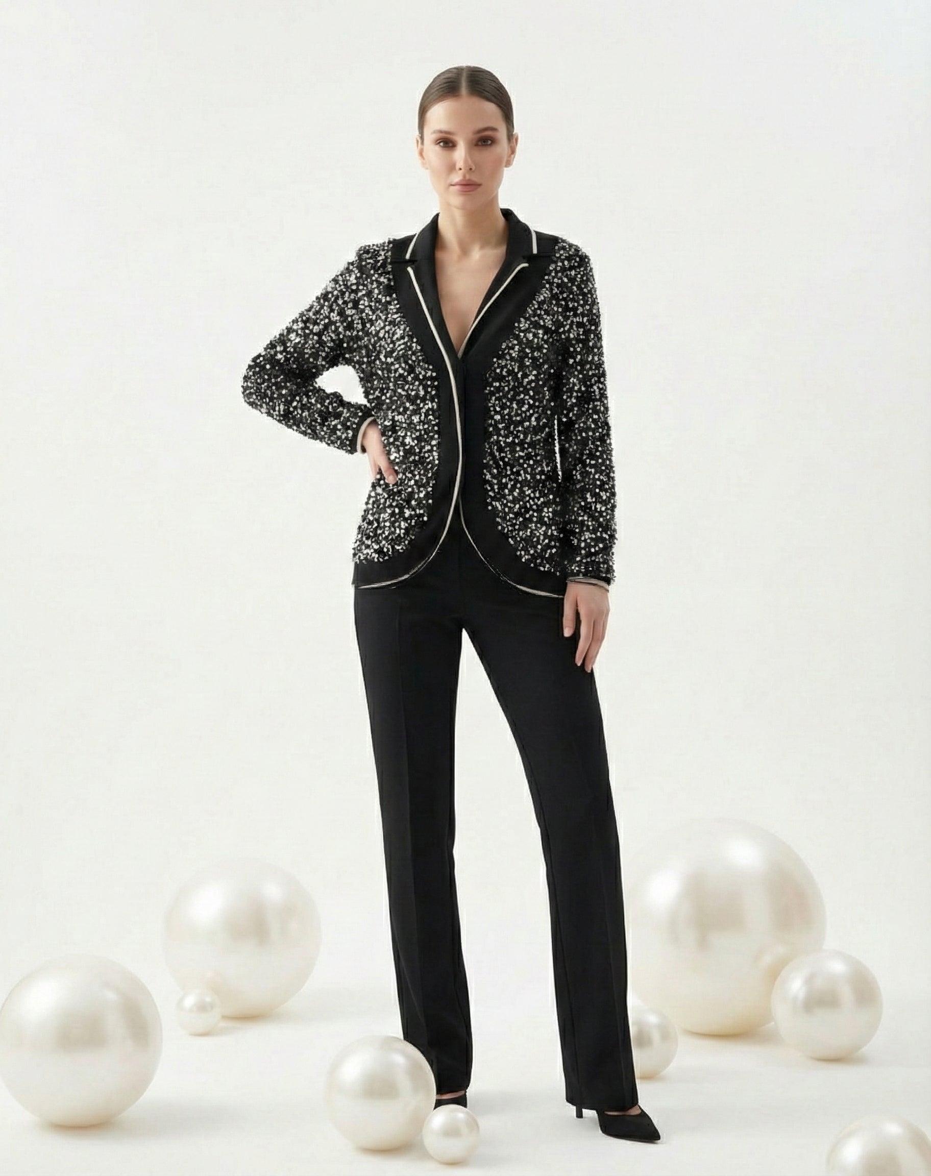 IPHEK Prestige: Kontrast Biyeli Işıltılı Siyah Tüvit Dokulu Takım